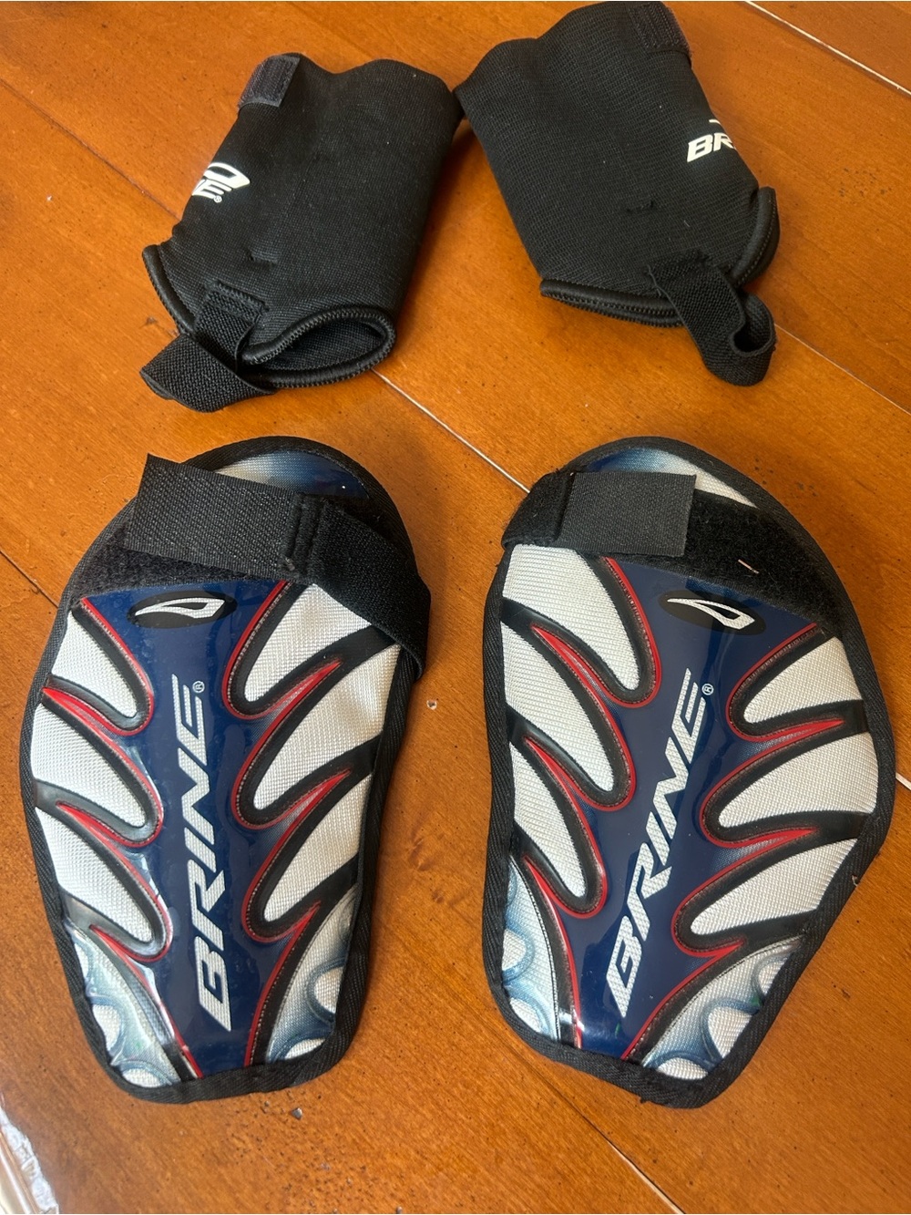 Brine Kids  Protective shin  Guards.  Barely used youth Extra small